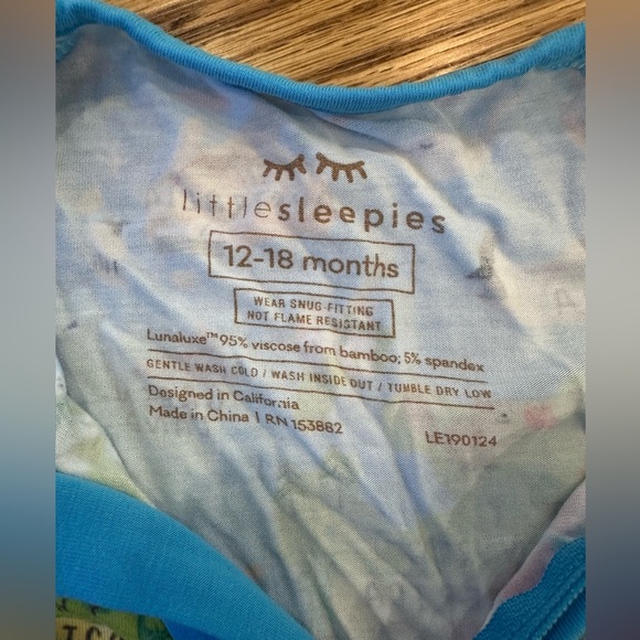 Little Sleepies Around the World shorty zippy - Picture 3 of 3